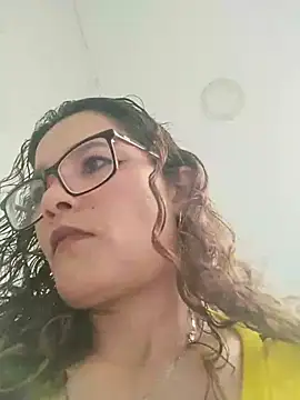 Rose Thompson1 online show from July 3, 2026, 1:28 pm