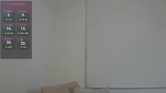 Ivelleee  online show from July 15, 2026, 11:12 pm