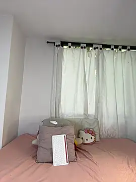 Snapshot of Ivelleee_ chatting on March 15, 2026, 4:47 pm Ivelleee online show from March 15, 2026, 4:47 pm