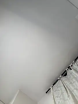 Snapshot of Ivelleee_ chatting on March 21, 2026, 12:45 am Ivelleee online show from March 21, 2026, 12:45 am