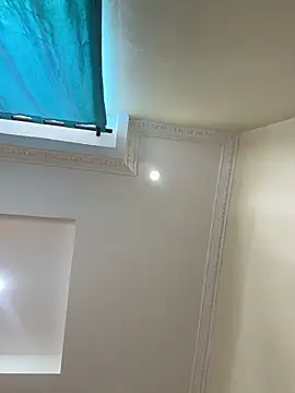 Snapshot of Ivelleee_ chatting on January 31, 2026, 9:46 pm Ivelleee online show from January 31, 2026, 9:46 pm