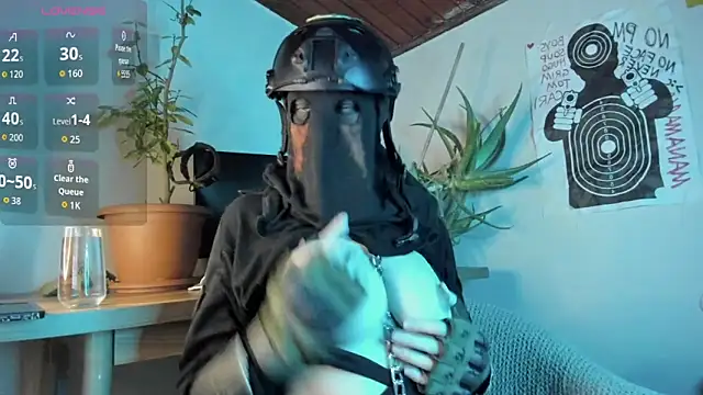 cos operator online show from October 12, 2025, 6:09 pm