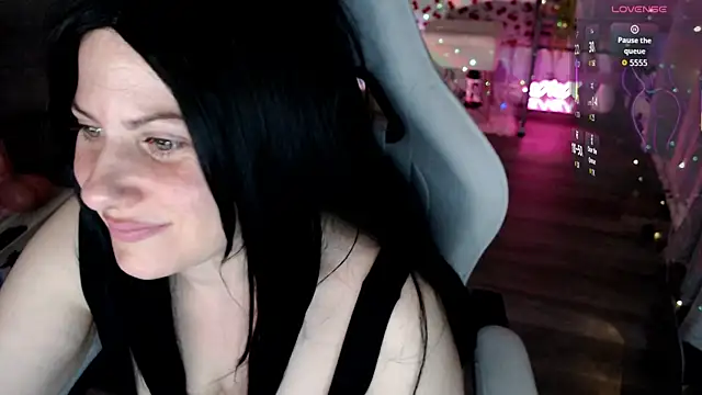 BellaStar84 online show from May 13, 2026, 6:20 am