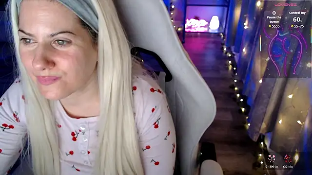 Snapshot of BellaStar84 chatting on March 5, 2026, 11:29 am BellaStar84 online show from March 5, 2026, 11:29 am