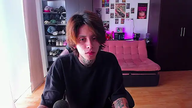 xIce Boy online show from April 25, 2026, 2:47 pm