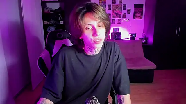 xIce Boy online show from April 24, 2026, 12:56 am