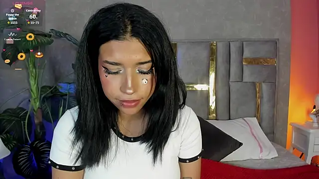 Karin Ks online show from June 18, 2026, 3:05 am