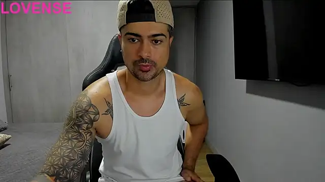 Dante Storm online show from September 15, 2025, 3:23 pm