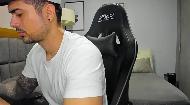 Dante Storm online show from March 21, 2025, 4:17 am