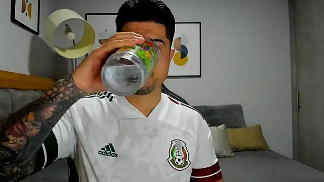 Dante Storm online show from November 25, 2025, 4:24 am