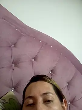 Snapshot of melany-92xxx chatting on March 23, 2026, 5:29 am melany-92xxx online show from March 23, 2026, 5:29 am