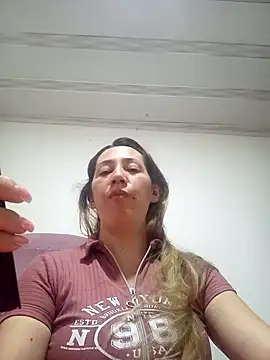 Snapshot of melany-92xxx chatting on April 4, 2026, 3:57 am melany-92xxx online show from April 4, 2026, 3:57 am