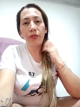 Snapshot of melany-92xxx chatting on February 4, 2026, 4:07 am melany-92xxx online show from February 4, 2026, 4:07 am