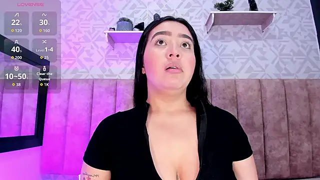 MelinaCruz online show from October 4, 2025, 4:03 am