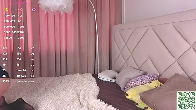 NormaCusson online show from October 11, 2025, 7:42 am