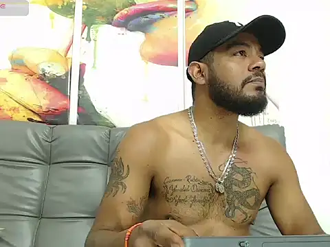 BladeFoxxx1 online show from October 21, 2025, 4:12 am