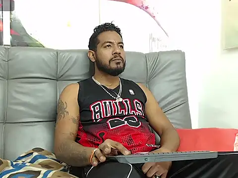 BladeFoxxx1 online show from September 17, 2025, 10:28 am