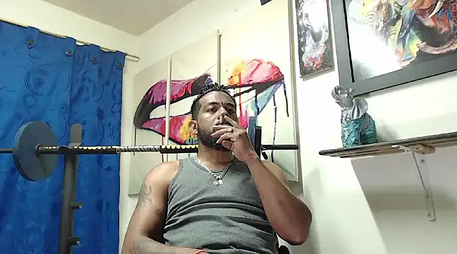 BladeFoxxx1 online show from March 19, 2025, 6:24 am