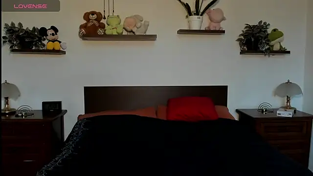 HaleyReedme online show from February 9, 2026, 8:12 am