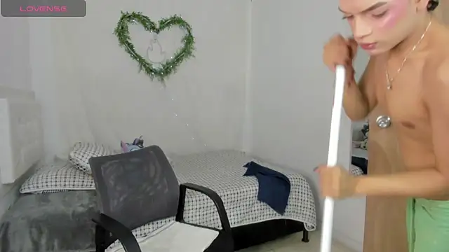 Brithanycullen online show from May 5, 2026, 11:08 pm