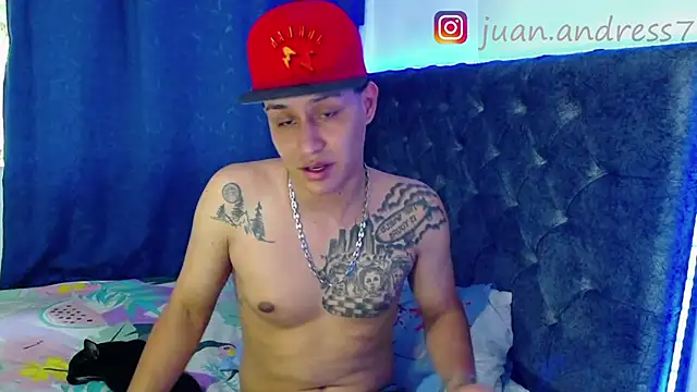 Snapshot of Stone_grey1_ chatting on February 6, 2026, 9:55 pm Stone grey1 online show from February 6, 2026, 9:55 pm