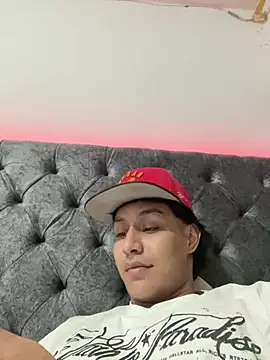 Snapshot of Stone_grey1_ chatting on March 18, 2026, 8:06 am Stone grey1 online show from March 18, 2026, 8:06 am