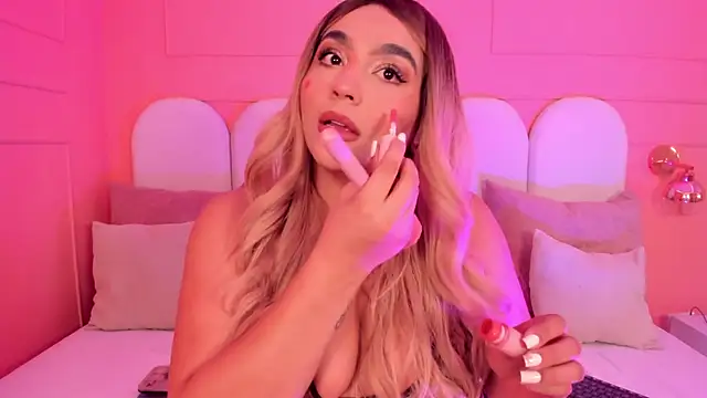 eva sainnt online show from November 22, 2025, 5:17 am