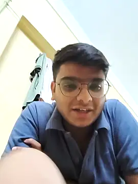 Snapshot of sutfvkii chatting on March 21, 2025, 2:51 pm sutfvkii online show from March 21, 2025, 2:51 pm