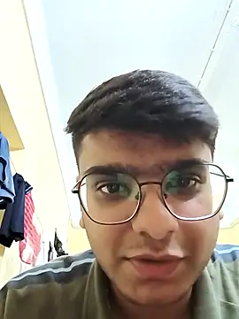 Snapshot of sutfvkii chatting on March 12, 2025, 4:24 pm sutfvkii online show from March 12, 2025, 4:24 pm