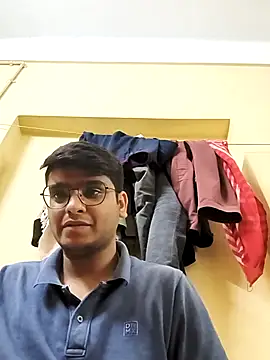 Snapshot of sutfvkii chatting on March 22, 2025, 6:14 pm sutfvkii online show from March 22, 2025, 6:14 pm