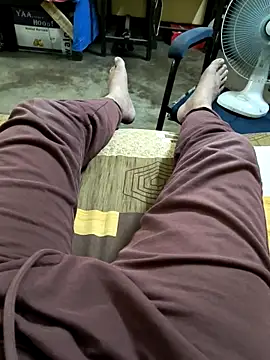 Snapshot of sutfvkii chatting on March 18, 2025, 5:01 pm sutfvkii online show from March 18, 2025, 5:01 pm