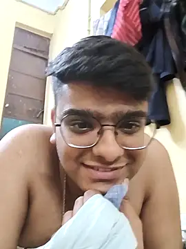 Snapshot of sutfvkii chatting on March 12, 2025, 10:28 pm sutfvkii online show from March 12, 2025, 10:28 pm