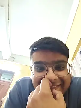 Snapshot of sutfvkii chatting on March 11, 2025, 7:14 pm sutfvkii online show from March 11, 2025, 7:14 pm