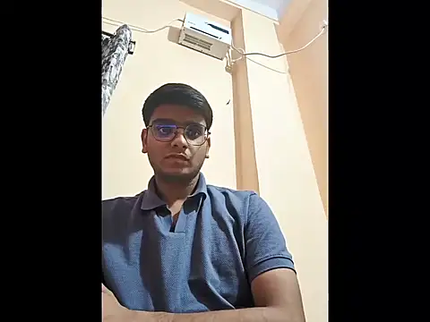 Snapshot of sutfvkii chatting on October 16, 2025, 5:43 pm sutfvkii online show from October 16, 2025, 5:43 pm