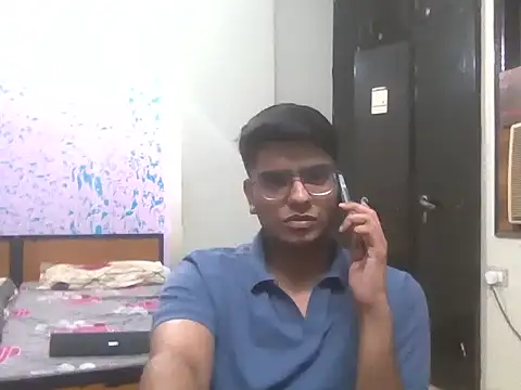 Snapshot of sutfvkii chatting on November 4, 2025, 6:01 pm sutfvkii online show from November 4, 2025, 6:01 pm