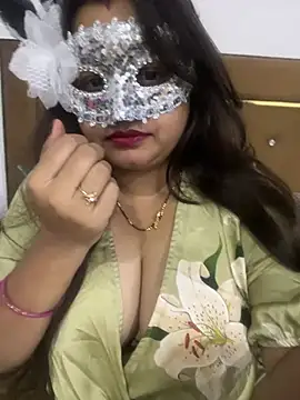 Catchybusty online show from June 3, 2026, 4:23 pm