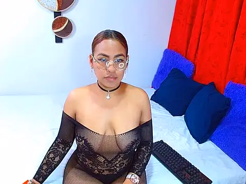 SharonCasttle online show from July 24, 2026, 1:07 pm