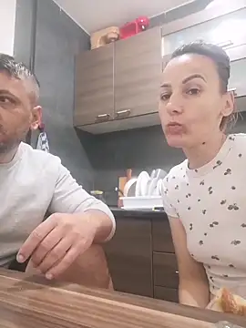 Snapshot of yourflowerpink chatting on October 21, 2025, 6:02 am yourflowerpink online show from October 21, 2025, 6:02 am