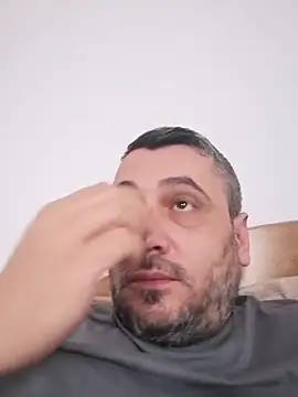 Snapshot of yourflowerpink chatting on December 21, 2025, 8:49 am yourflowerpink online show from December 21, 2025, 8:49 am