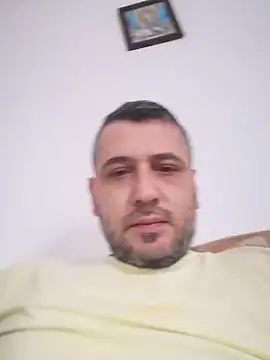 Snapshot of yourflowerpink chatting on December 20, 2025, 7:55 am yourflowerpink online show from December 20, 2025, 7:55 am