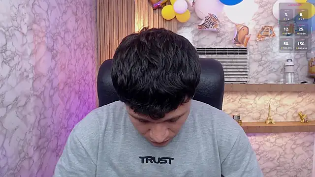 AndrewPeach  online show from October 1, 2025, 8:46 pm