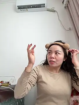 aa520uv online show from February 1, 2026, 3:05 am