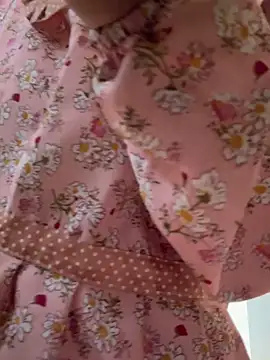 aa520uv online show from December 22, 2025, 3:06 am