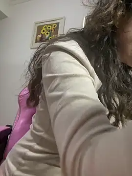 Snapshot of aa520uv chatting on March 7, 2026, 2:51 am aa520uv online show from March 7, 2026, 2:51 am