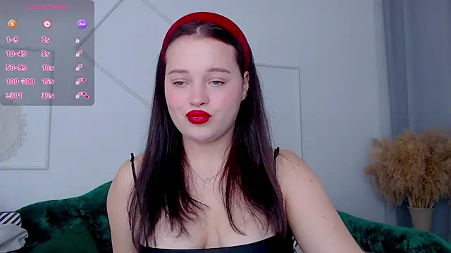 Cute kitty- online show from October 1, 2025, 10:02 pm