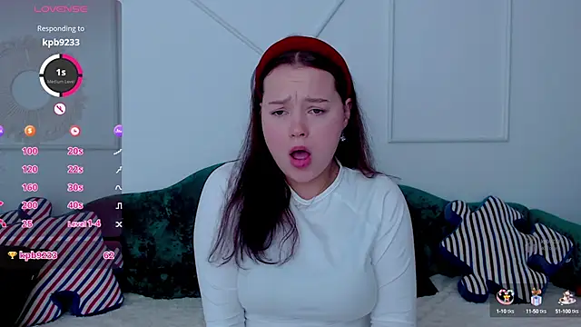 Cute kitty- online show from September 28, 2025, 2:29 am