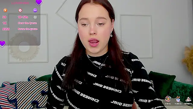 Cute kitty- online show from October 3, 2025, 9:16 pm