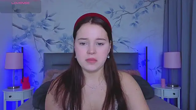 Cute kitty- online show from September 25, 2025, 8:59 pm