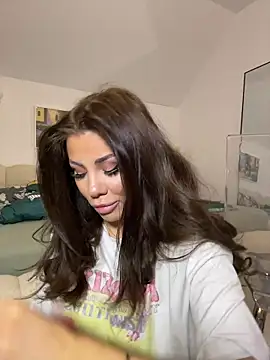 Snapshot of CelineReys chatting on March 18, 2026, 12:58 am CelineReys online show from March 18, 2026, 12:58 am