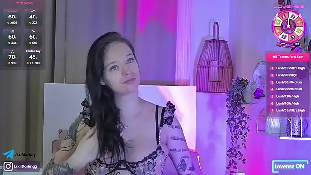 Snapshot of LexiiDarling chatting on June 11, 2026, 4:15 pm LexiiDarling online show from June 11, 2026, 4:15 pm